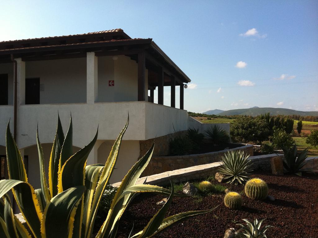 Agriturismo Agave Fertilia Exterior photo